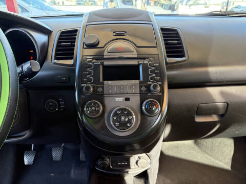 2010 Kia Soul +