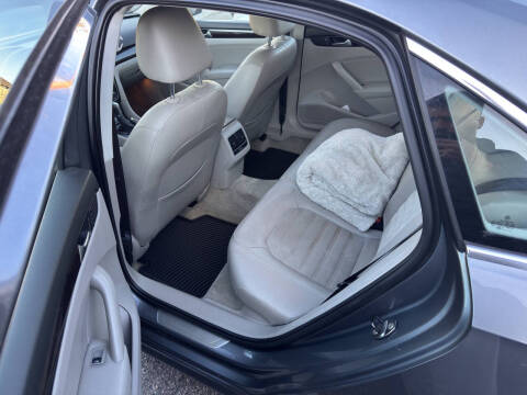 2014 Volkswagen Passat 2.0L TDI SEL Premium