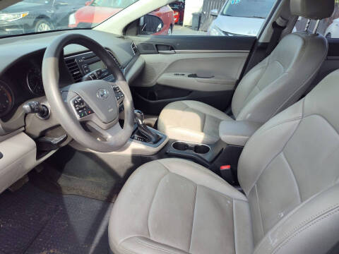 2018 Hyundai Elantra SE