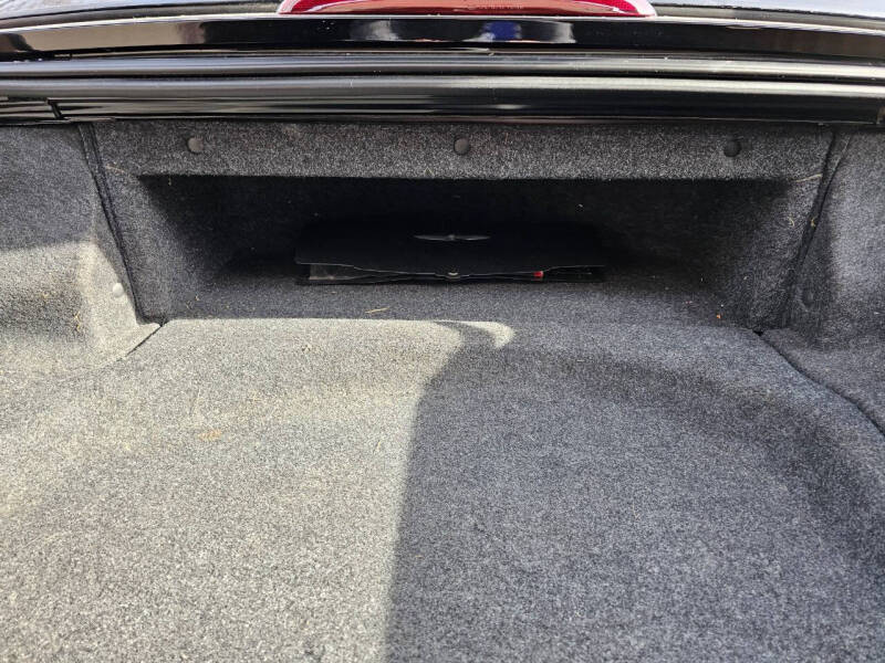 2005 Ford Thunderbird Deluxe