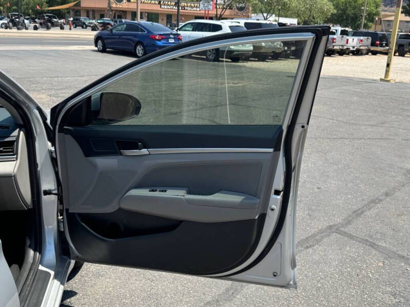 2019 Hyundai Elantra