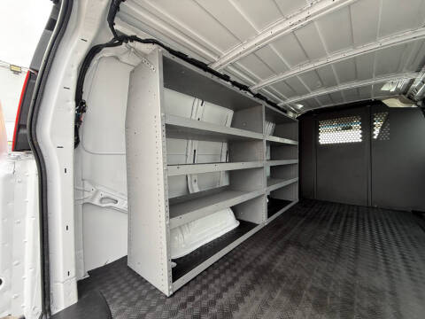 2021 GMC Savana 2500