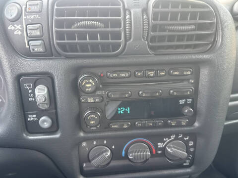 2005 Chevrolet Blazer LS ZR2