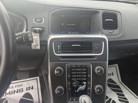 2015 Volvo V60 T5 Drive-E Premier