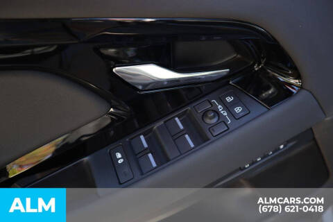 2024 Land Rover Range Rover Evoque P250 Dynamic SE