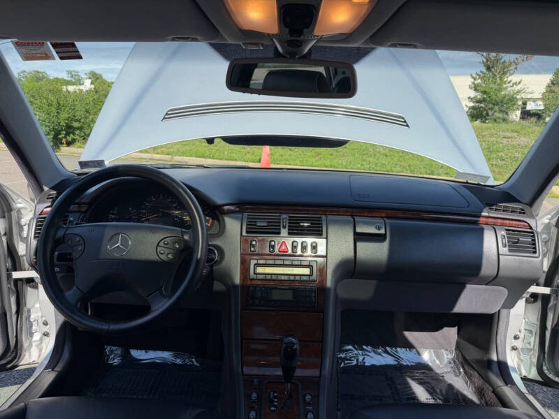 2002 Mercedes-Benz E-Class E 320