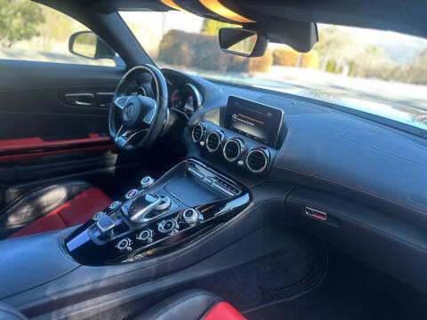 2017 Mercedes-Benz AMG GT