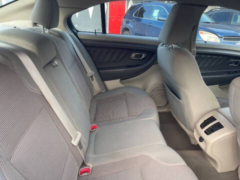 2011 Ford Taurus SEL