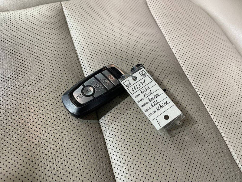 2020 Ford Escape SEL