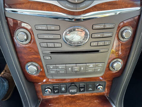 2017 Infiniti QX80 Signature Edition