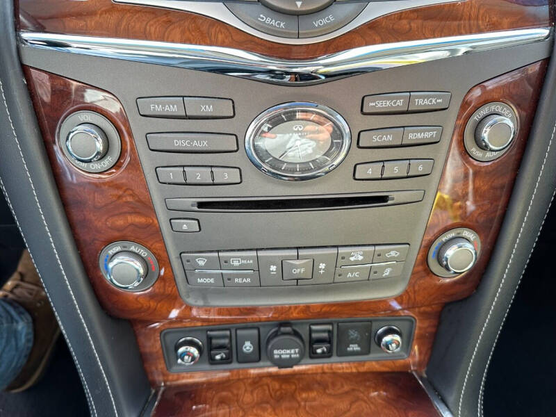 2017 Infiniti QX80 Signature Edition