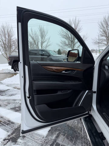 2017 Cadillac Escalade ESV Premium Luxury