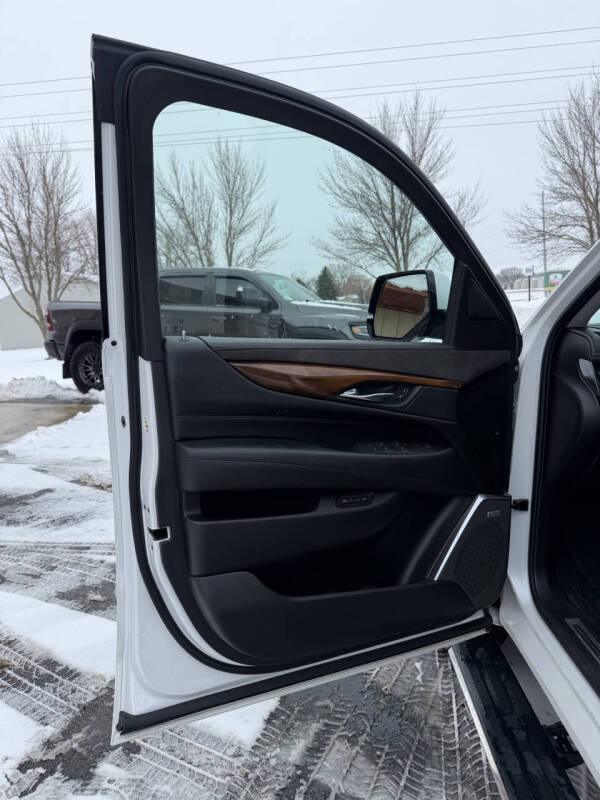 2017 Cadillac Escalade ESV Premium Luxury