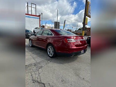 2013 Ford Taurus SEL