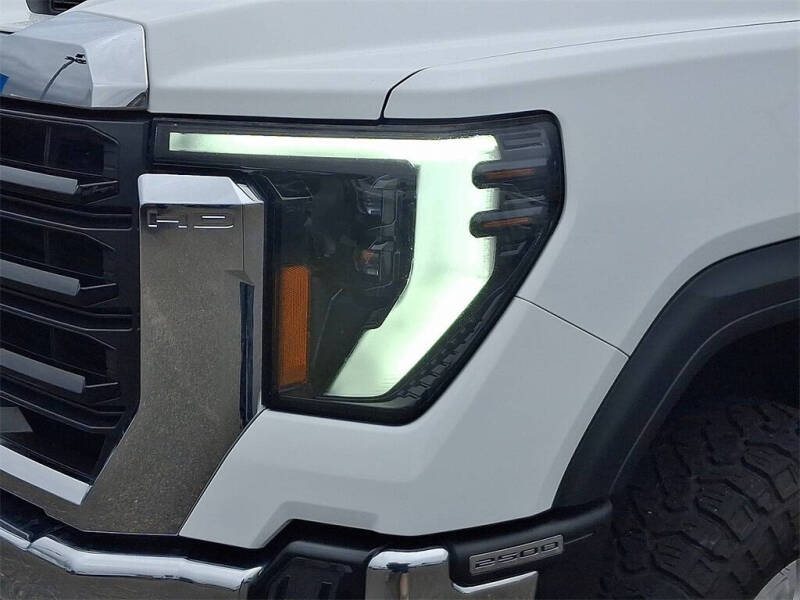 2024 GMC Sierra 2500HD Pro