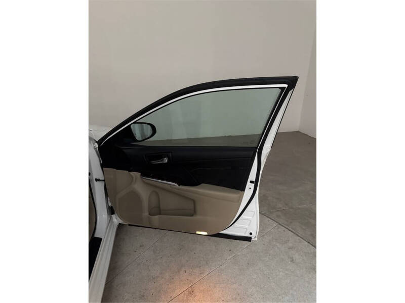 2014 Toyota Camry XLE V6