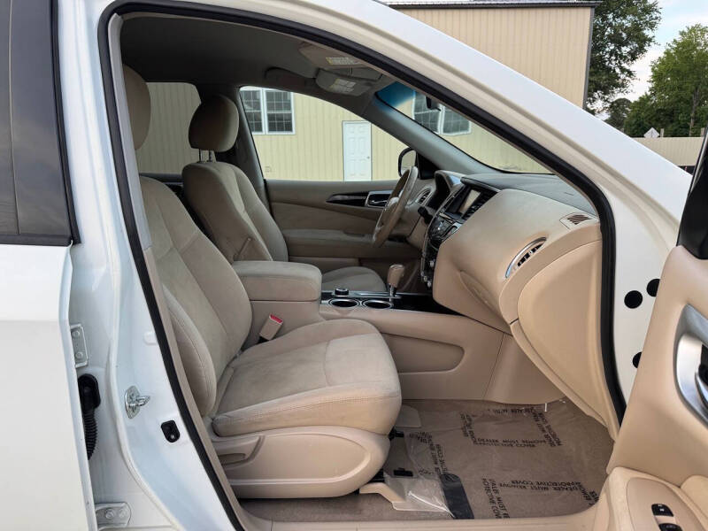 2014 Nissan Pathfinder SV