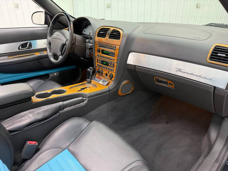 2002 Ford Thunderbird Deluxe
