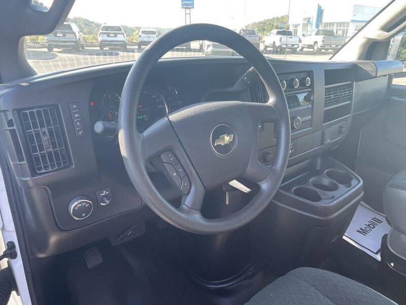 2023 Chevrolet Express 2500