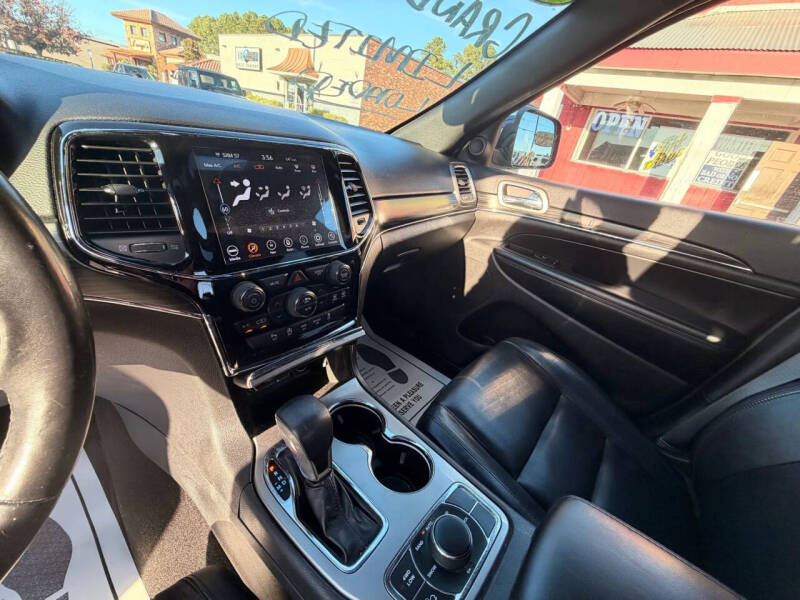 2020 Jeep Grand Cherokee