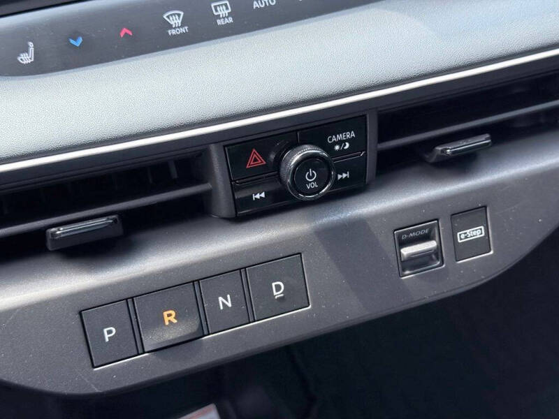 2026 Nissan LEAF Platinum+