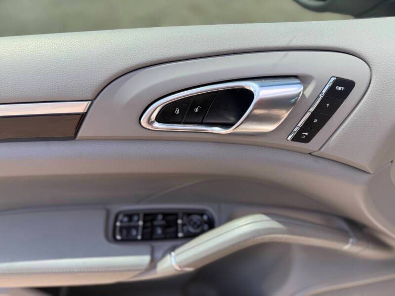 2013 Porsche Cayenne