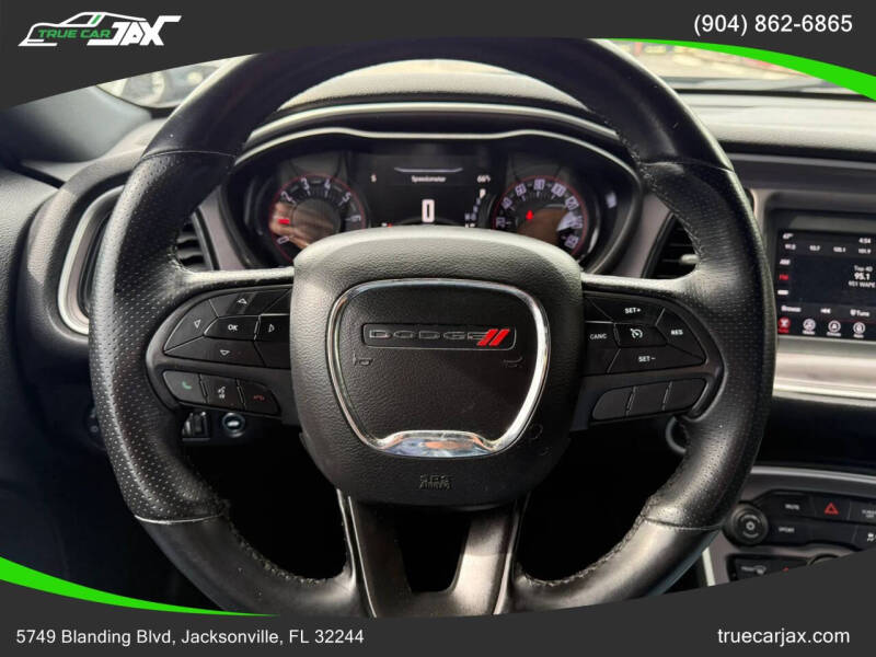 2019 Dodge Challenger SXT