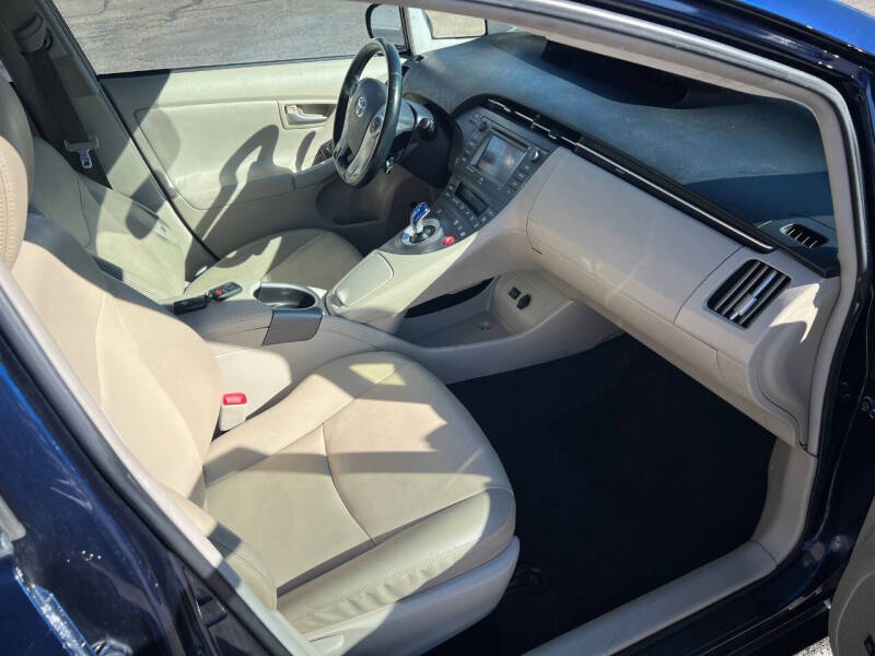 2012 Toyota Prius Two