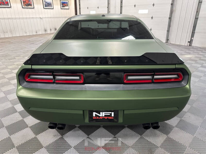 2009 Dodge Challenger SRT8