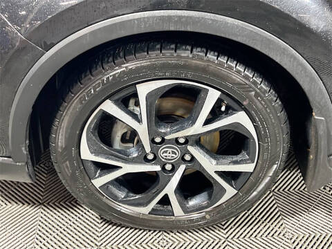 2018 Toyota C-HR XLE Premium