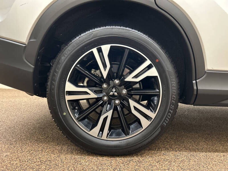 2024 Mitsubishi Eclipse Cross SE