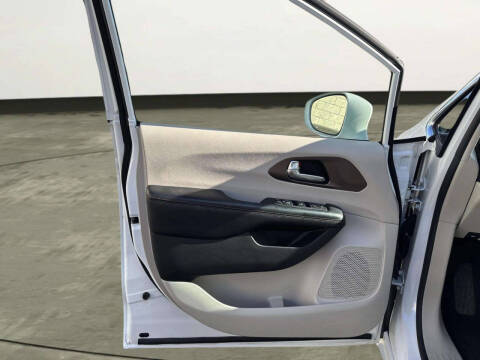 2019 Chrysler Pacifica Touring L Plus