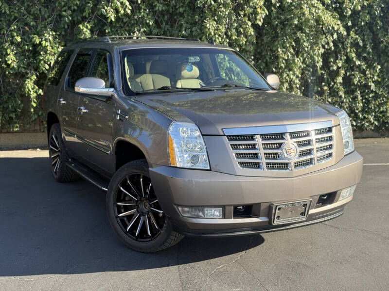 Used 2013 Cadillac Escalade Luxury with VIN 1GYS4BEF4DR299817 for sale in Sacramento, CA