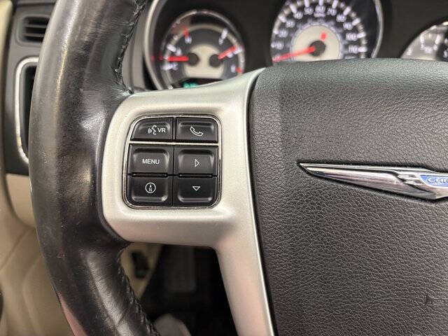 2011 Chrysler 200 Limited