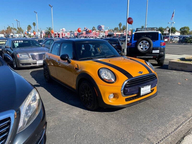 2017 MINI Hardtop 4 Door Cooper