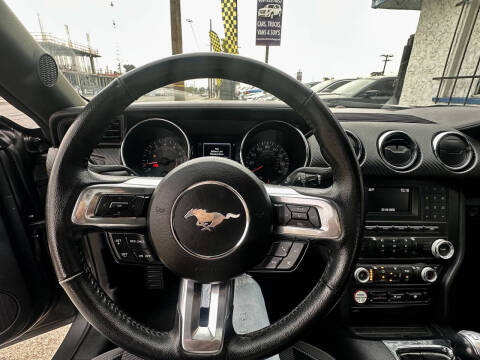 2016 Ford Mustang V6