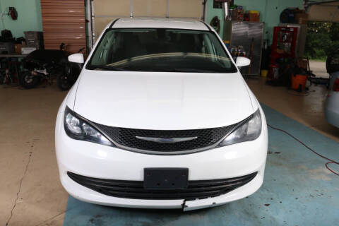 2017 Chrysler Pacifica LX