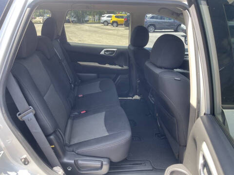 2017 Nissan Pathfinder S