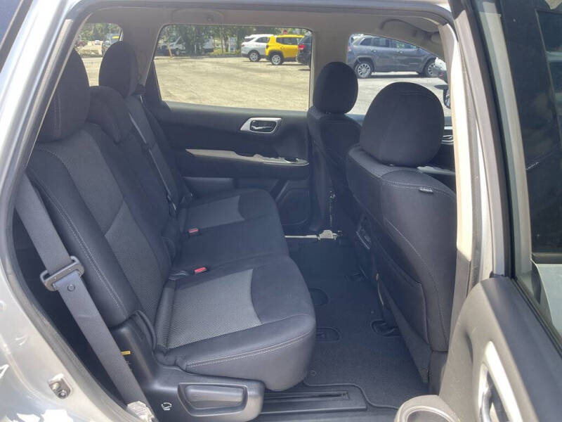 2017 Nissan Pathfinder S