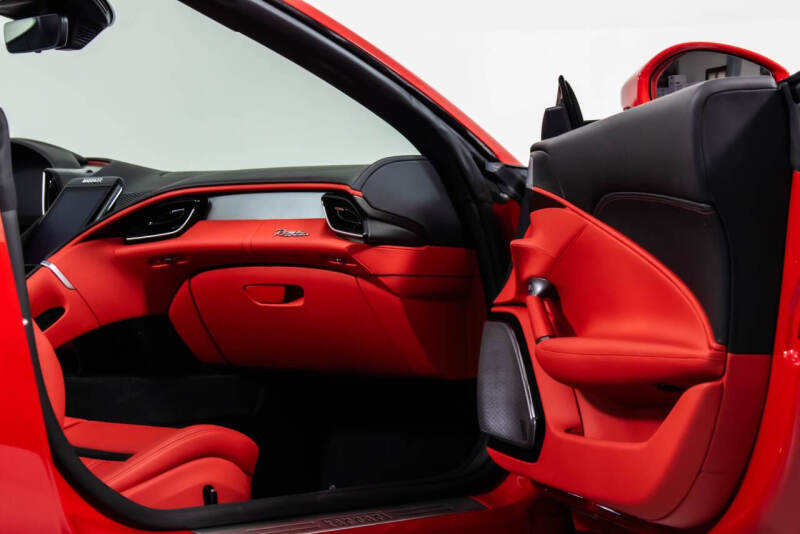 2024 Ferrari Roma Spider