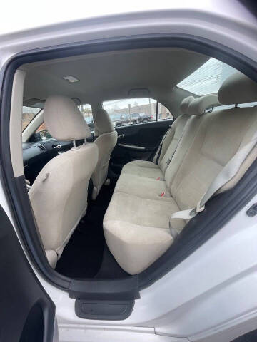 2013 Toyota Corolla LE