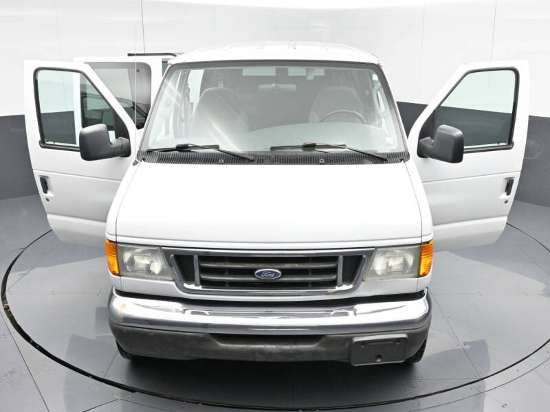 2003 Ford E-Series