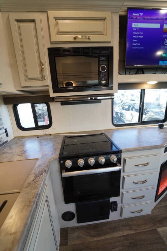 2021 Keystone RV Cougar 24 RDS