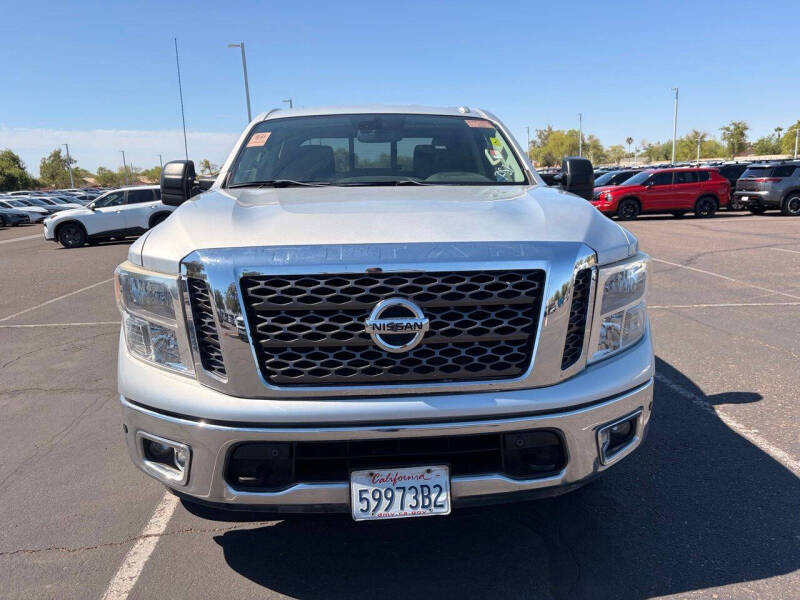 2017 Nissan Titan SV