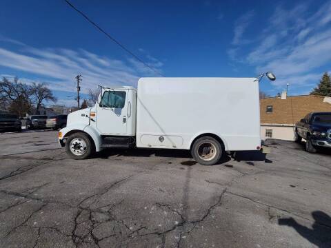 2000 inernational 4700 for sale at Geareys Auto Sales of Sioux Falls, LLC in Sioux Falls SD