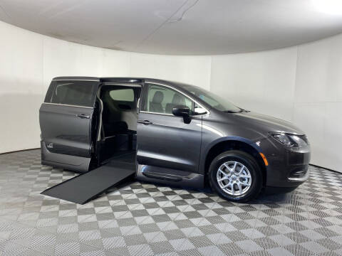 2022 Chrysler Voyager for sale at AMS Vans in Tucker GA