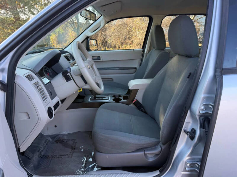 2011 Ford Escape XLS