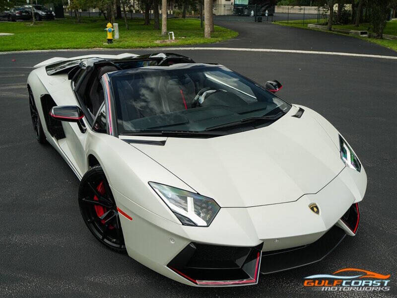 2016 Lamborghini Aventador LP 700-4
