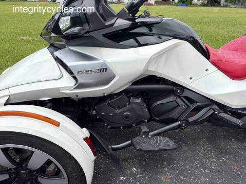 2017 Can-Am SPYDER F3-T SE6