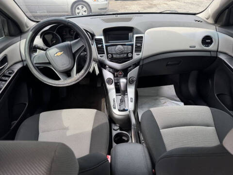 2012 Chevrolet Cruze LS